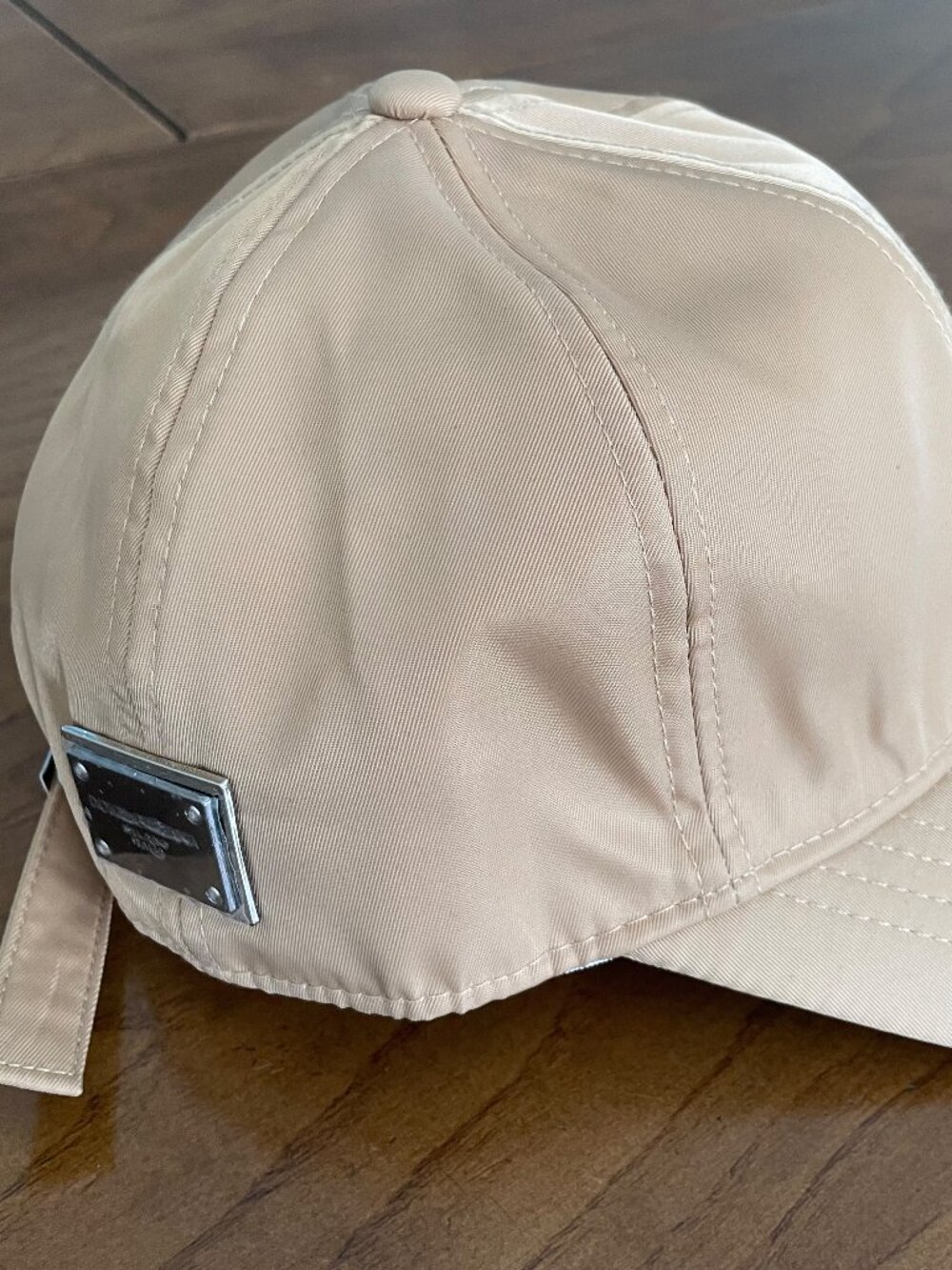 Dolce & Gabbana Men’s Beige Logo Plaque Adjustable Baseball Cap